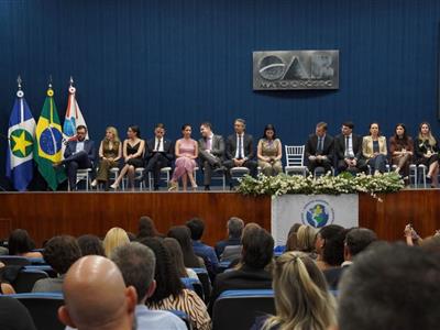 Notícia destaque: Centenas de advogados e advogadas participam de Simpósio Nacional na OAB-MT